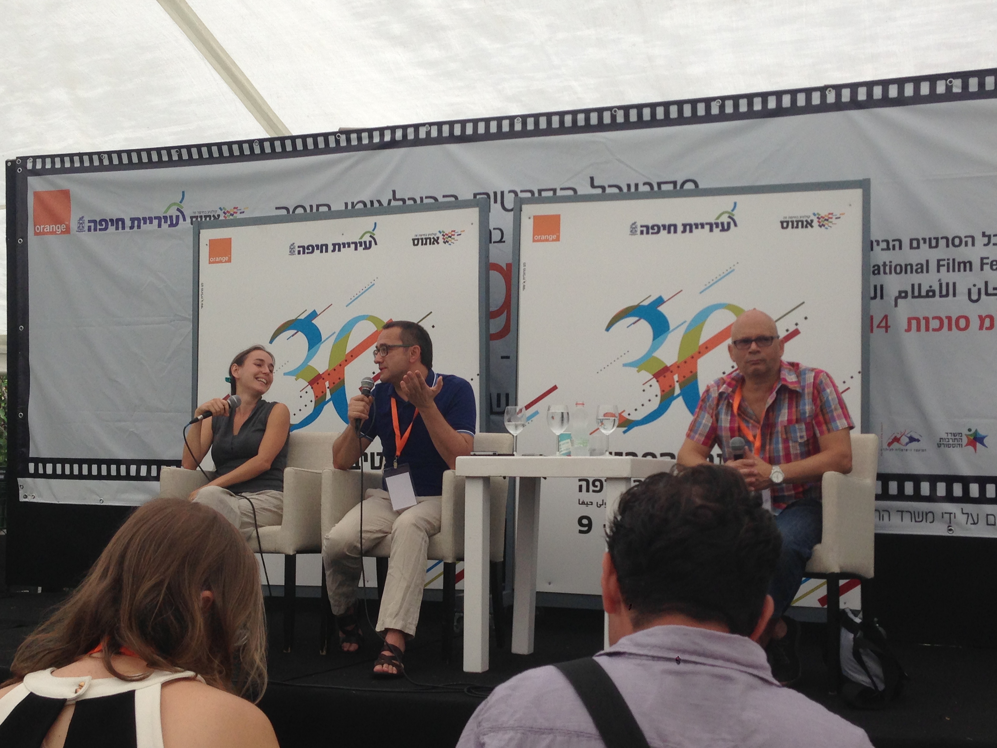 מימין לשמאל: ירון שמיר מפסטיבל חיפה, הבמאי אנדריי זוויאגינצב, והשחקנית אסיה נייפלד שתירגמה